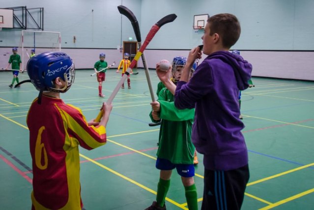 Referee about to throw up in match between Glasgow Gaels and Edinburgh Cowdenbeath Dec 2014